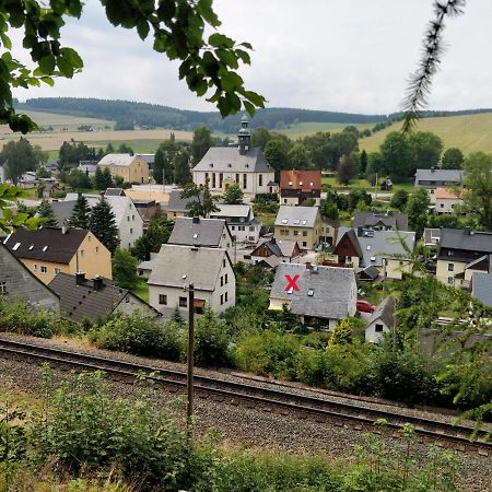 Ferienwohnung Bimmelbahn-Blick Neudorf  Bagian luar foto