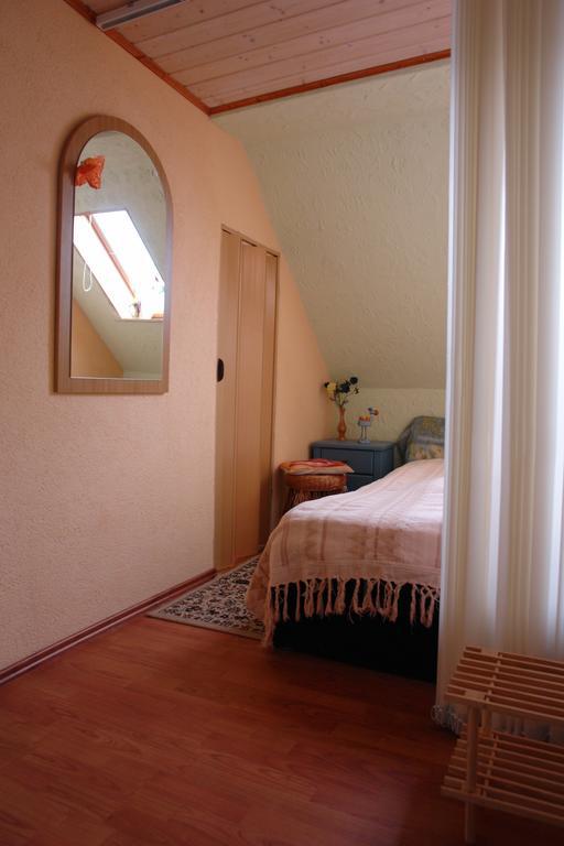 Ferienwohnung Bimmelbahn-Blick Neudorf  Ruang foto